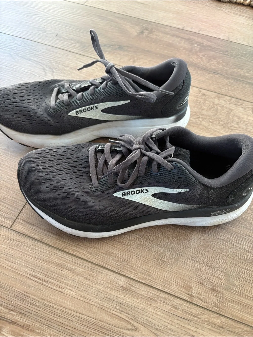 Brooks Men’s Ghost 16 Black Running Shoes